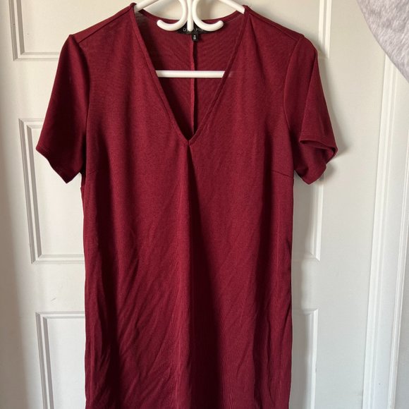Short dress - Picture 1 of 2